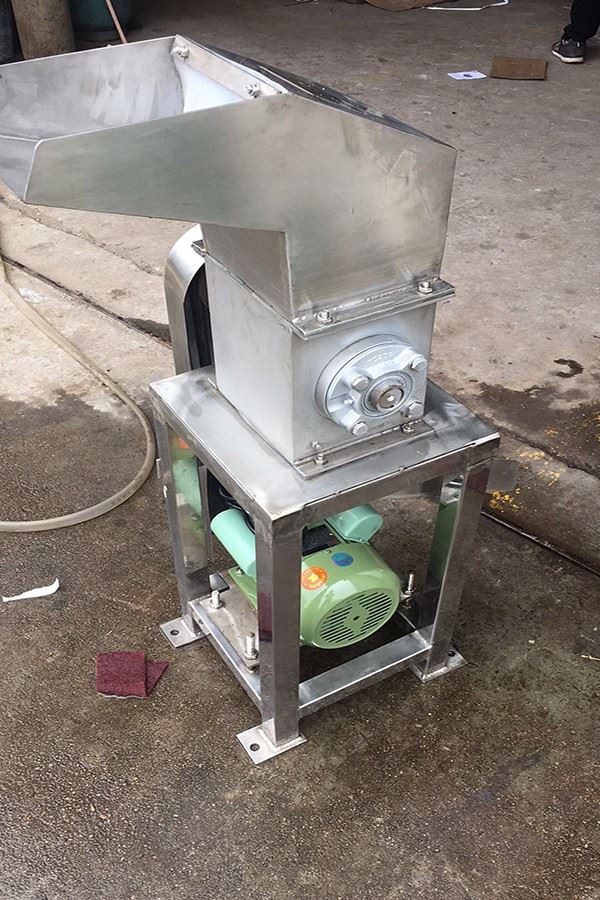 Carrot Crusher Machine