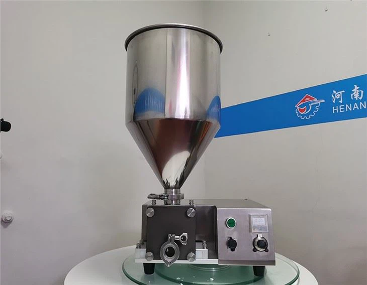 Croissant Filling Machine